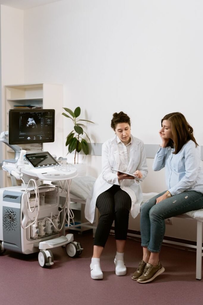 Consultation médicale et orientation en chiropraxie pour le suivi des douleurs pelviennes
