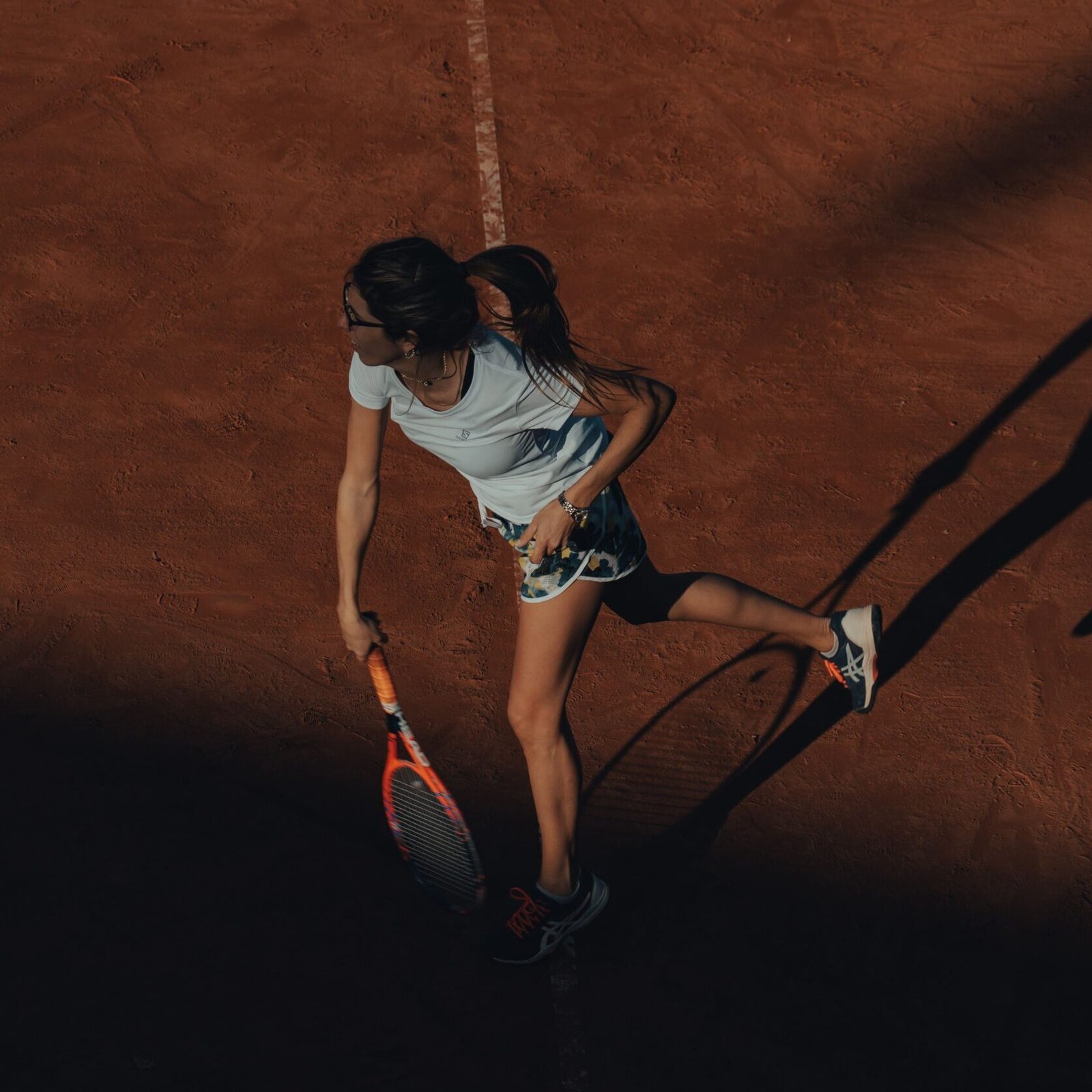 Tenniswoman en pleine action