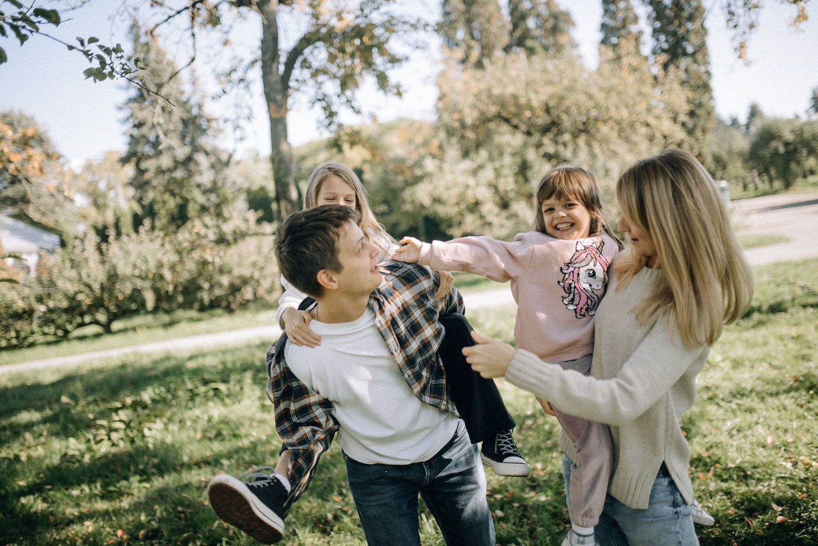 La chiropraxie s'adapte à tous les âges : ajustement chiropratique pour adultes, senior et enfants à La Réunion.